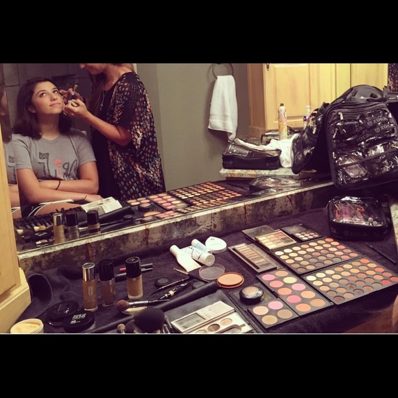 MakeupMegan - Picture 3 of 8